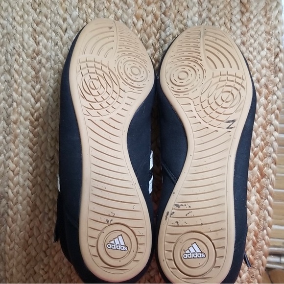 Shoes like the ones Janet wore in her music video pleasure principle - Picture 5 of 7